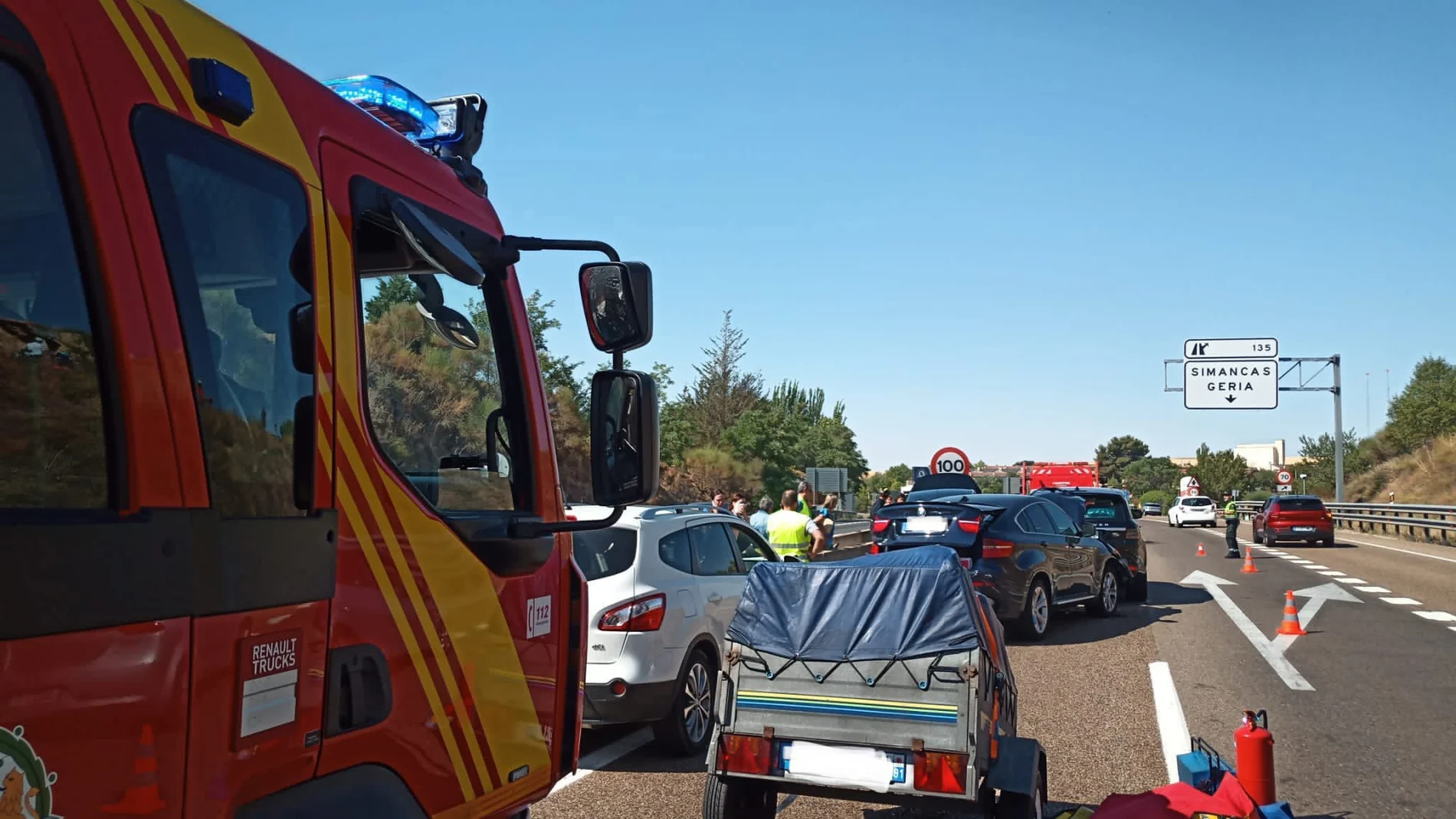 Choque en cadena en la A-62 a la altura de la localidad vallisoletana de Simancas, con una mujer de 33 años herida leve