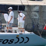 Felipe VI, a bordo del Aifos 500 saliendo de Porto Pí