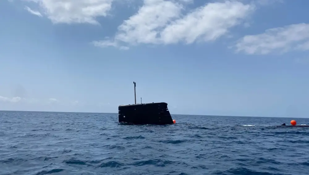 Imágenes del submarino español Galerna durante su inmersión