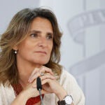 Teresa Ribera, una «vice» entre Dalí y Les Luthiers