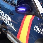La Policía Nacional detiene a un hombre tras robar con violencia a otro la recaudación de su bar