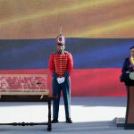 La espada de Simón Bolívar, dentro de su urna, durante la ceremonia