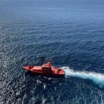 Interceptada una patera con 13 personas a bordo cerca de la costa de Calpe