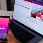 Registro en la app de Renfe para poder solicitar, a partir del 24 de agosto, los abonos gratuitos de Cercanías, Rodalies y Media Distancia y abonos con el 50% de descuento en Avant