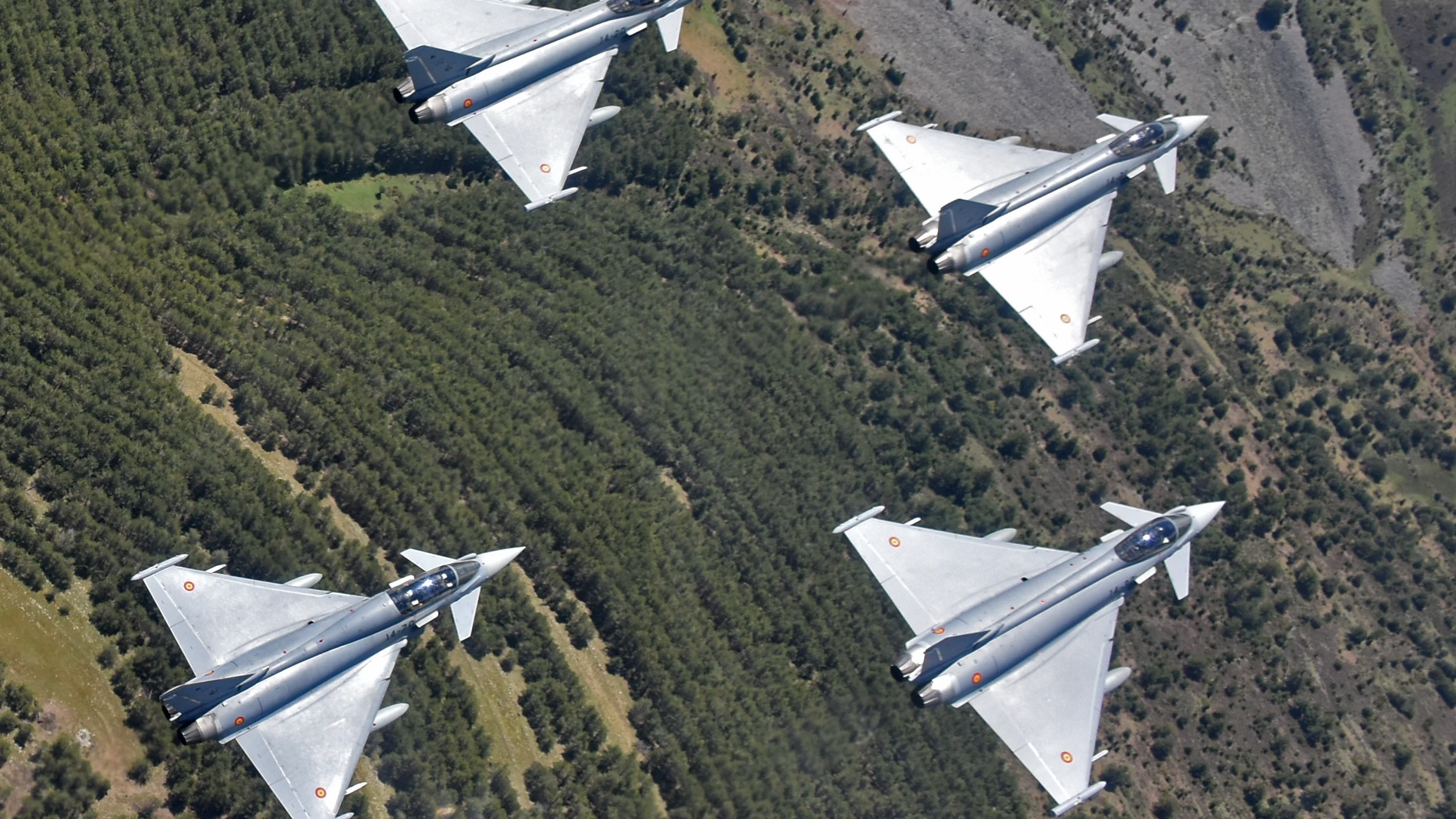Cuatro cazas Eurofighter del Ala 14
