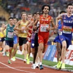 El noruego Jakob Ingebrigtsen y Mohamed Katir en la final de 5.000 metros