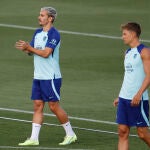 Griezmann, en un entrenamiento junto a Marcos Llorente