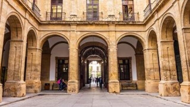 La antigua Fábrica de Tabacos, sede de la Universidad de Sevilla. UNIVERSIDAD DE SEVILLA