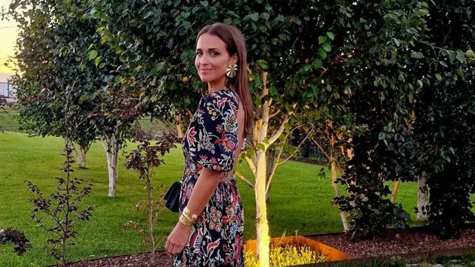 Paula Echevarría con vestido estampado en Asturias