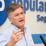 El secretario general del PP de Castilla y León, Francisco Vázquez, informa sobre asuntos de actualidad regional
