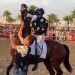 Raúl Ramos, a lomos de 'Gormaz', con el que ganó la quinta carrera, ayer en Sanlúcar