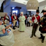 Más de medio centenar de miembros de asociaciones napoleónicas de España, Reino Unido y Portugal se reúnen en el Fuerte de la Concepción, en el municipio de Aldea del Obispo, en Salamanca, con trajes de la época, para la firma de un convenio de buenas relaciones