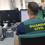 Agente de la Guardia Civil a