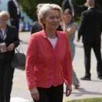 La presidenta de la Comisión Europea, Ursula von der Leyen, a su llegada a la cumbre de Bled, en Eslovenia, este lunes 29 de agosto de 2022