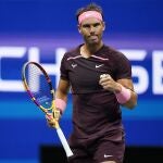 Nadal celebra un punto en su partido del US Open ante Fognini