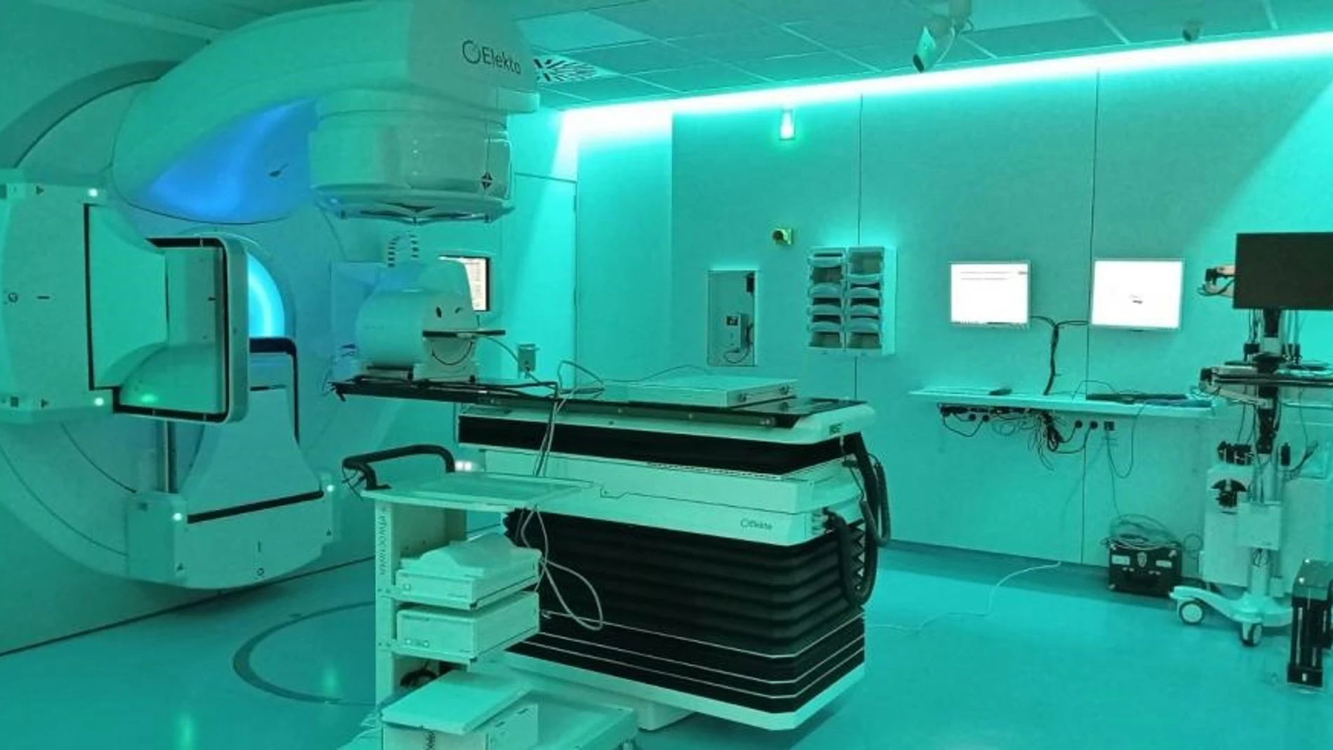 Sanidad adquirirá nuevos aceleradores lineales para los hospitales de la Comunidad