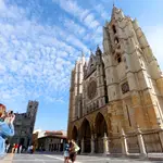 Turistas en la Catedral de León