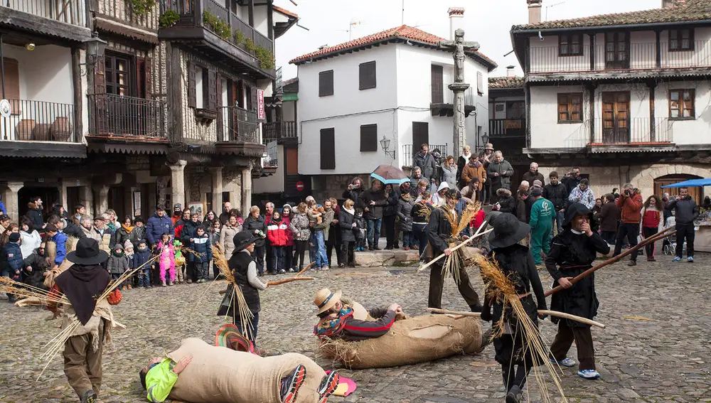 La Alberca celebra su tradicional festejo carnavalesco “los patajenos y las maragatas”