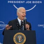 El presidente Joe Biden aseguró que aún no había llamado a Carlos III