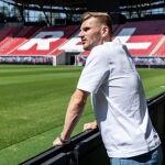 Werner contempla el estadio Red Bull Arena