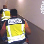 Detenido en Salamanca un pedófilo que grababa a menores al orinar en la calle