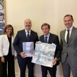 El alcalde, José Luis Martínez-Almeida, se ha reunido con los responsables del principal consorcio de turismo de lujo norteamericano