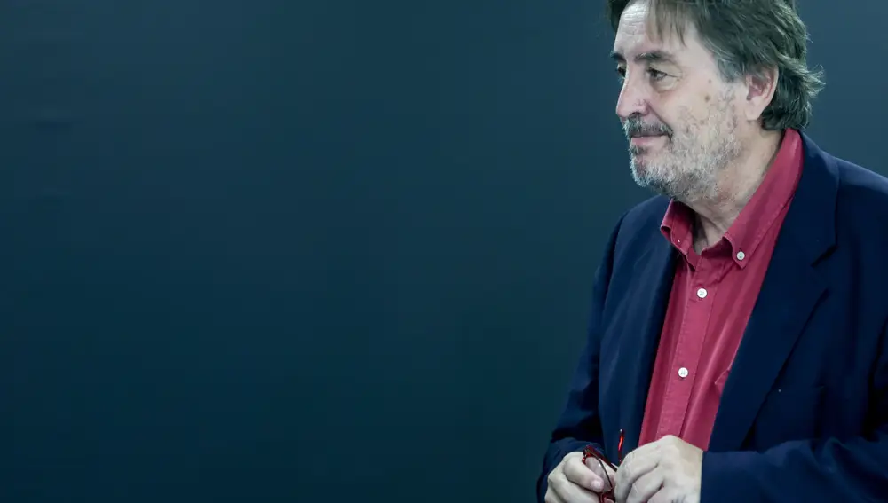 El escritor Luis García Montero presenta el libro "Un año y tres meses"