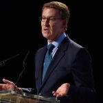 El presidente del PP, Alberto Núñez Feijóo, interviene durante la conferencia inaugural de la segunda edición de 'Avanza', el foro de Empresa Familiar, en el Auditorio y Centro de Congresos Víctor Villegasa, a 16 de septiembre de 2022, en Murcia (España).