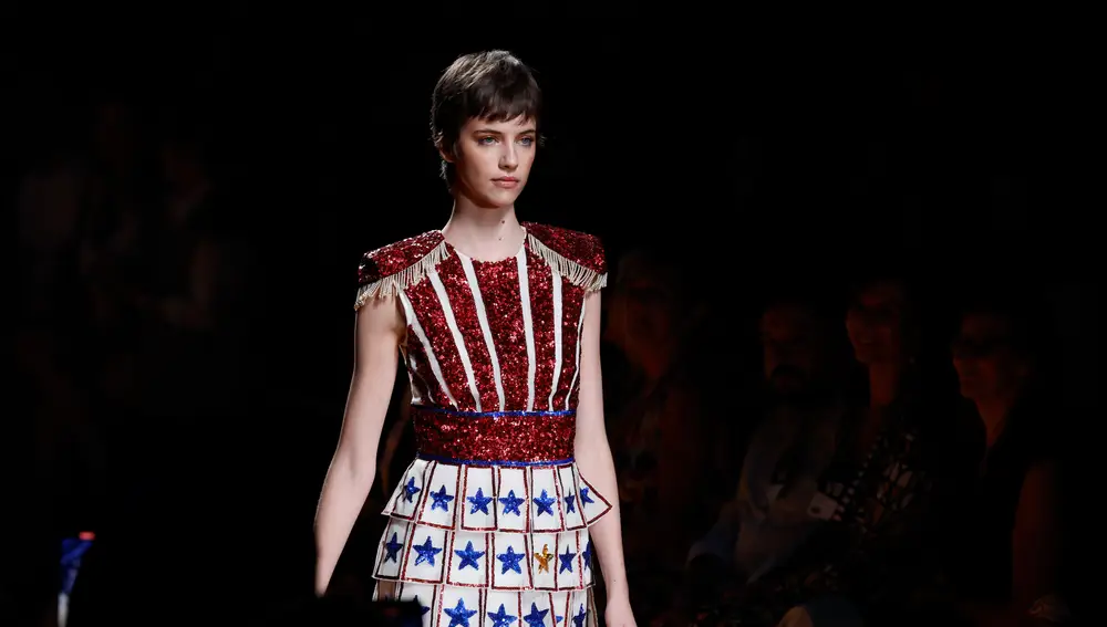 Teresa Helbig presentará por primer vez su colección en París.