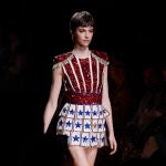 Teresa Helbig presentará por primer vez su colección en París.