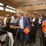 El presidente valenciano, Ximo Puig (c), el lider del PSC Salvador Illa y el responsable de los Socialistas en Madrid Juan Lobato (c, detrás) a su llegada a la reunión del Consejo Político Federal del PSOE, este sábado, en Zaragoza.
