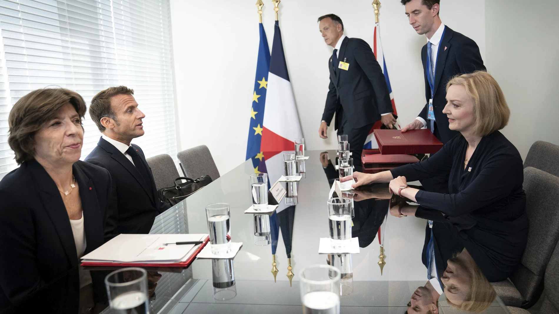 Encuentro entre Emmanuel Macron y Liz Truss durante la Asamblea General de la ONU en Nueva York
