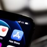 Acceso a App Store en un iPhone.