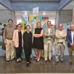 La consejera de Familia, Isabel Blanco, inaugura la exposición del concurso de ideas enmiHábitat en la Escuela de Arquitectura de Valladolid. En l aimagen junto a Darío Álvarez, Enrique Cobreros o Pablo Gómez, entre otros
