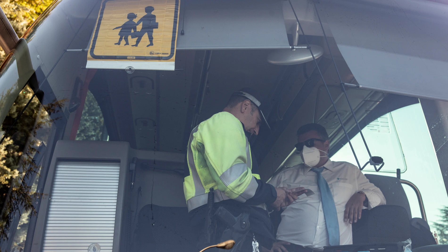 Control de policía para autobuses