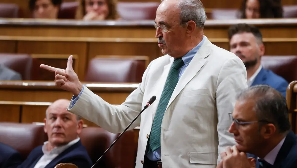 El diputado de Vox Antonio Salvá durante la sesión de control al Gobierno