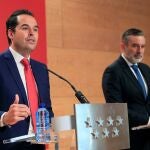 El vicepresidente de la Comunidad de Madrid, Ignacio Aguado, junto al consejero de Justicia, Interior y Víctimas, Enrique López