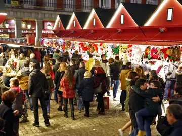 Mercadillo de Navidad de la Plaza Mayor Mercadillo de Navidad de la Plaza Mayor