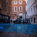 Imagen de la Policia Municipal de Madrid durante una actuación contra la ocupación de edificios y viviendas