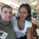 César Román Viruete, el llamado Rey del Cachopo, con su novia