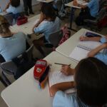 Imagen de una clase en un colegio