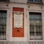 Placa a los Héroes del Dos de Mayo en Madrid