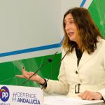 La secretaria general del PP andaluz, Loles López,