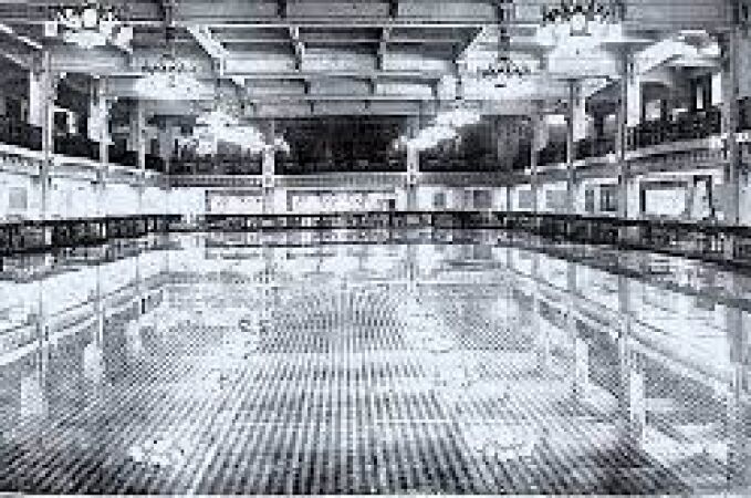 Pista de hielo en el centro del Madrid de los años 20
