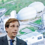 El alcalde de Madrid, José Luis Martínez-Almeida, interviene en la inauguración de la ampliación de la planta de biogás del Parque Tecnológico de Valdemingómez