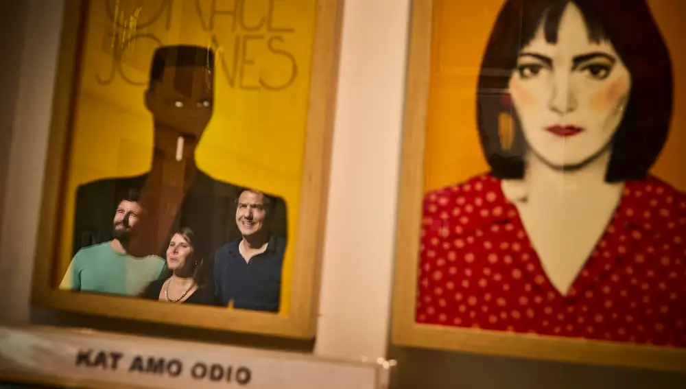 Puertas abiertas de casas y talleres de artistas en el establecimiento de Lavapies “Artistas del Barrio” que tiene como objetivo apoyar, promocionar y difundir a los creadores contemporáneos de Madrid.