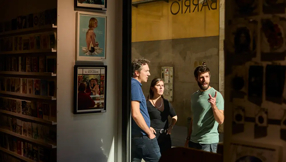 Puertas abiertas de casas y talleres de artistas en el establecimiento de Lavapies “Artistas del Barrio” que tiene como objetivo apoyar, promocionar y difundir a los creadores contemporáneos de Madrid.