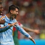 Morata y Nico Williams celebran el gol de España
