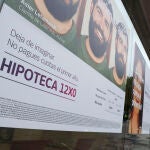 Vista de una entidad bancaria en el centro de Oviedo