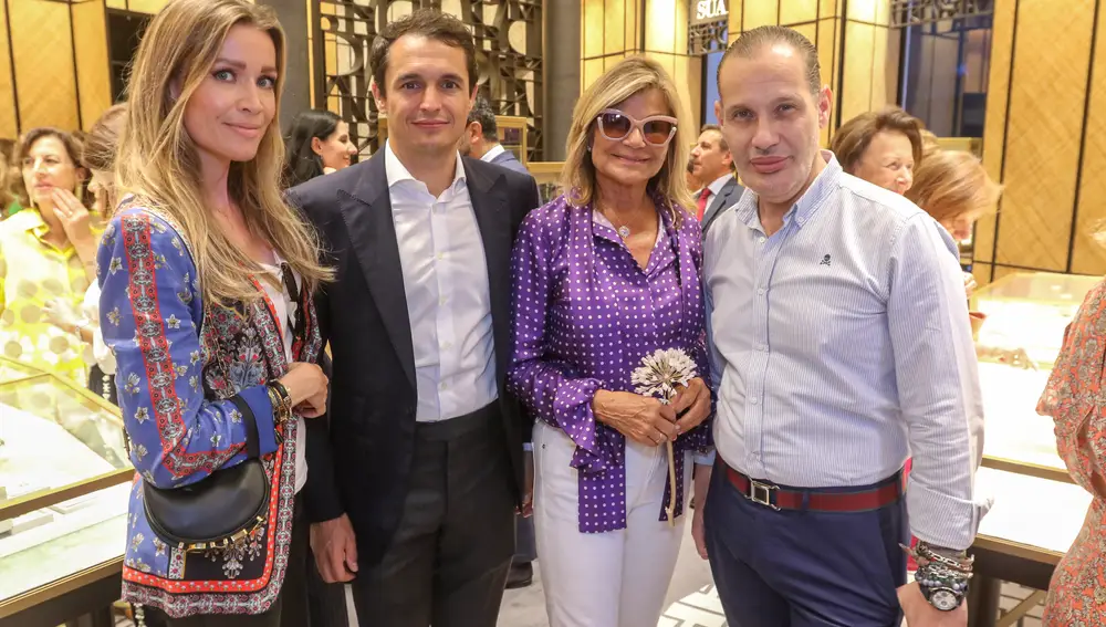 Cari Lapique, Nicole Kimpel, Diana Navarro y Nuria Fernandez Tapias, entre las invitadas a la inauguración